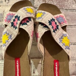 Unionbay Crochet Slide Sandals in Cream with Multicolor Flowers